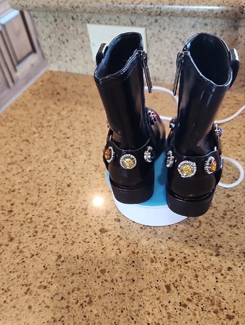 Kids Black Patent Jewel Buckle Boots NWOT SIZE-5c. ((JEWEL IS MISSING SEE PIC..)